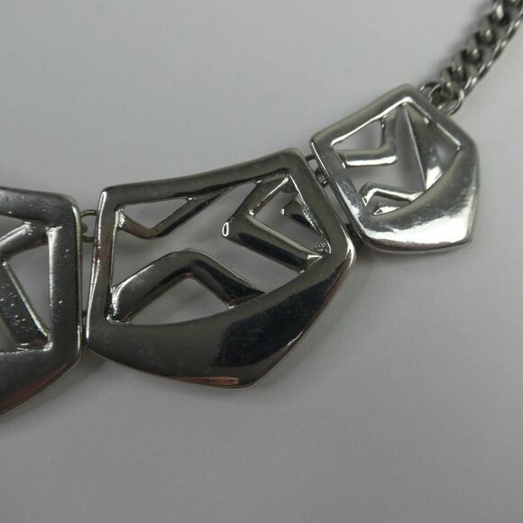Silver Tone Wide Bib Statement Chain Link Necklace Chevron Triangle Career Chic - Picture 4 of 8